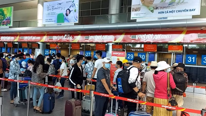 Đà Nẵng: “Giải cứu” 80 nghìn hành khách