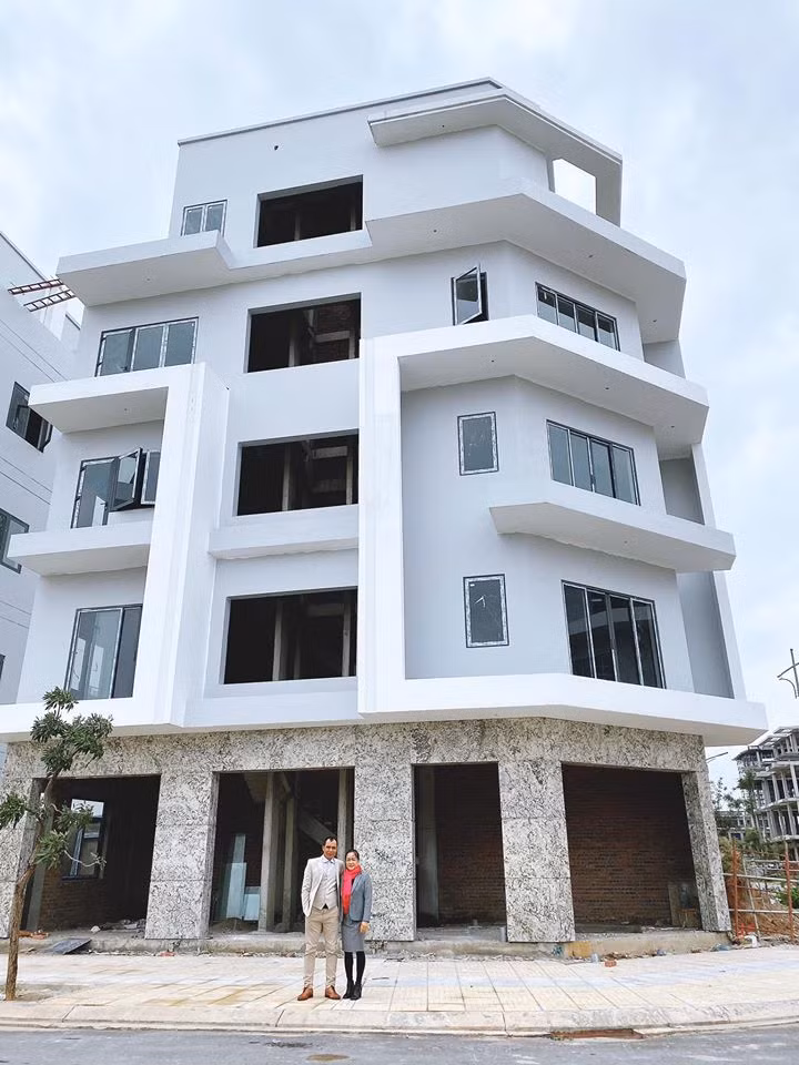 Khối tài sản hàng trăm tỷ đồng của Hòa Minzy ở tuổi 25 ảnh 3