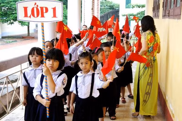 Linh hoạt bố trí, sắp xếp đội ngũ giáo viên triển khai Chương trình GDPT mới ảnh 1