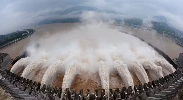 Lụt lội lịch sử gây nghi ngờ hiệu quả của đập Tam Hiệp, Trung Quốc
