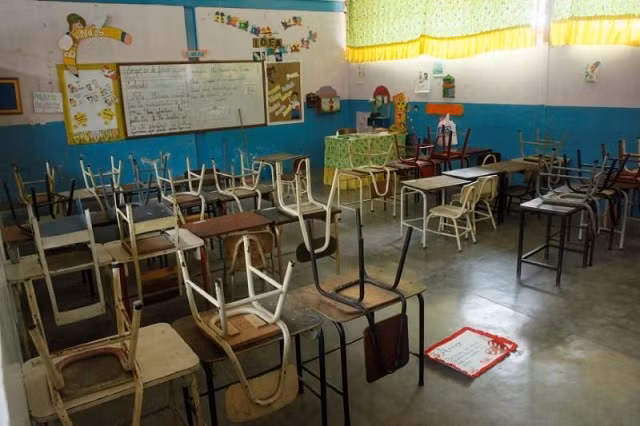 Venezuela: Ủng hộ điện thoại thông minh cho GV dạy trực tuyến