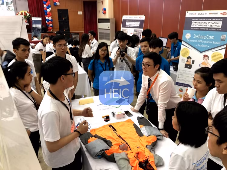 Trường Đại học Bách khoa, ĐH Đà Nẵng dịch chuyển trong đào tạo cùng cách mạng 4.0 ảnh 1
