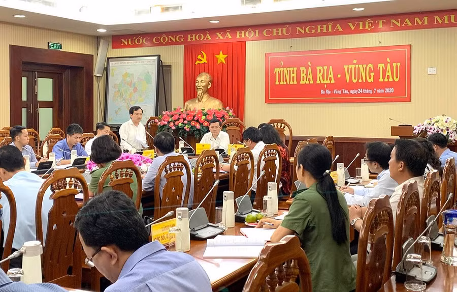 Thứ trưởng Nguyễn Văn Phúc: Cân nhắc thật kỹ việc lựa chọn trưởng điểm thi ảnh 2