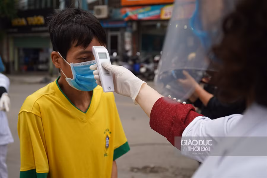 Sử dụng công nghệ nhận diện khuôn mặt để phát gạo cho người dân ảnh 6