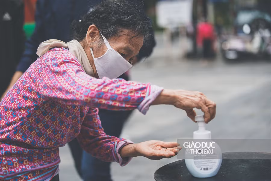 " Cây ATM gạo" thứ 2 tại Hà Nội giúp đỡ những người dân có hoàn cảnh khó khăn ảnh 3