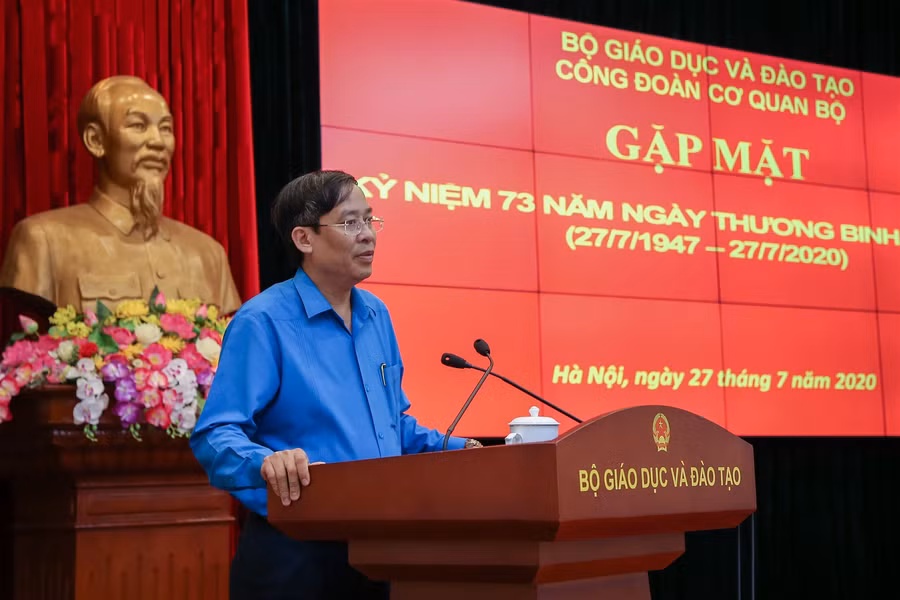 Bộ Giáo dục và Đào tạo tri ân nhân kỷ niệm Ngày Thương binh Liệt sĩ ảnh 3