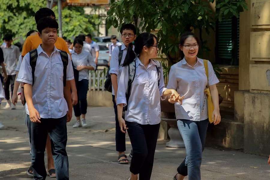 Chùm ảnh: Học sinh Hà Nội sẵn sàng cho kỳ thi vào lớp 10 ảnh 15