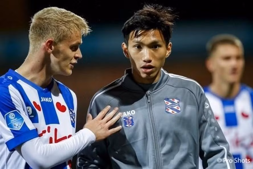 FIFA mở đường, cơ hội cho Đoàn Văn Hậu ở lại SC Heerenveen hết mùa giải