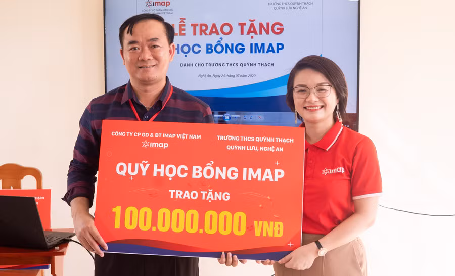 Quỹ " Chắp cánh tài năng IMAP" trao học bổng gần 150 triệu đồng ảnh 1