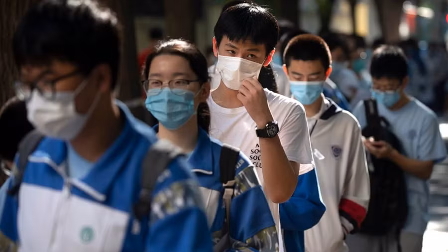 Nhiều nước trên thế giới hoãn kỳ thi đại học ảnh 1
