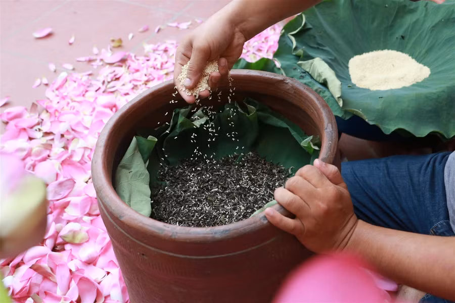 Chàng kỹ sư bén duyên với nghề ướp trà ảnh 1