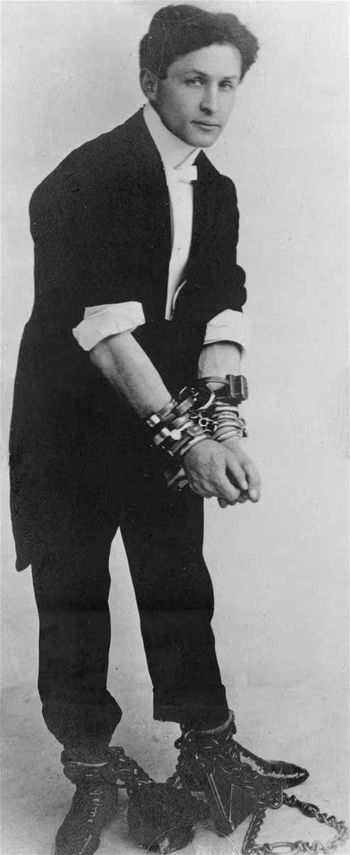 Cuộc đời kỳ thú của “vua ảo thuật” Harry Houdini ảnh 1