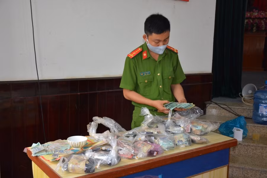 Quảng Nam: Triệt phá đường dây đánh bạc được tổ chức trong rừng phòng hộ ảnh 1