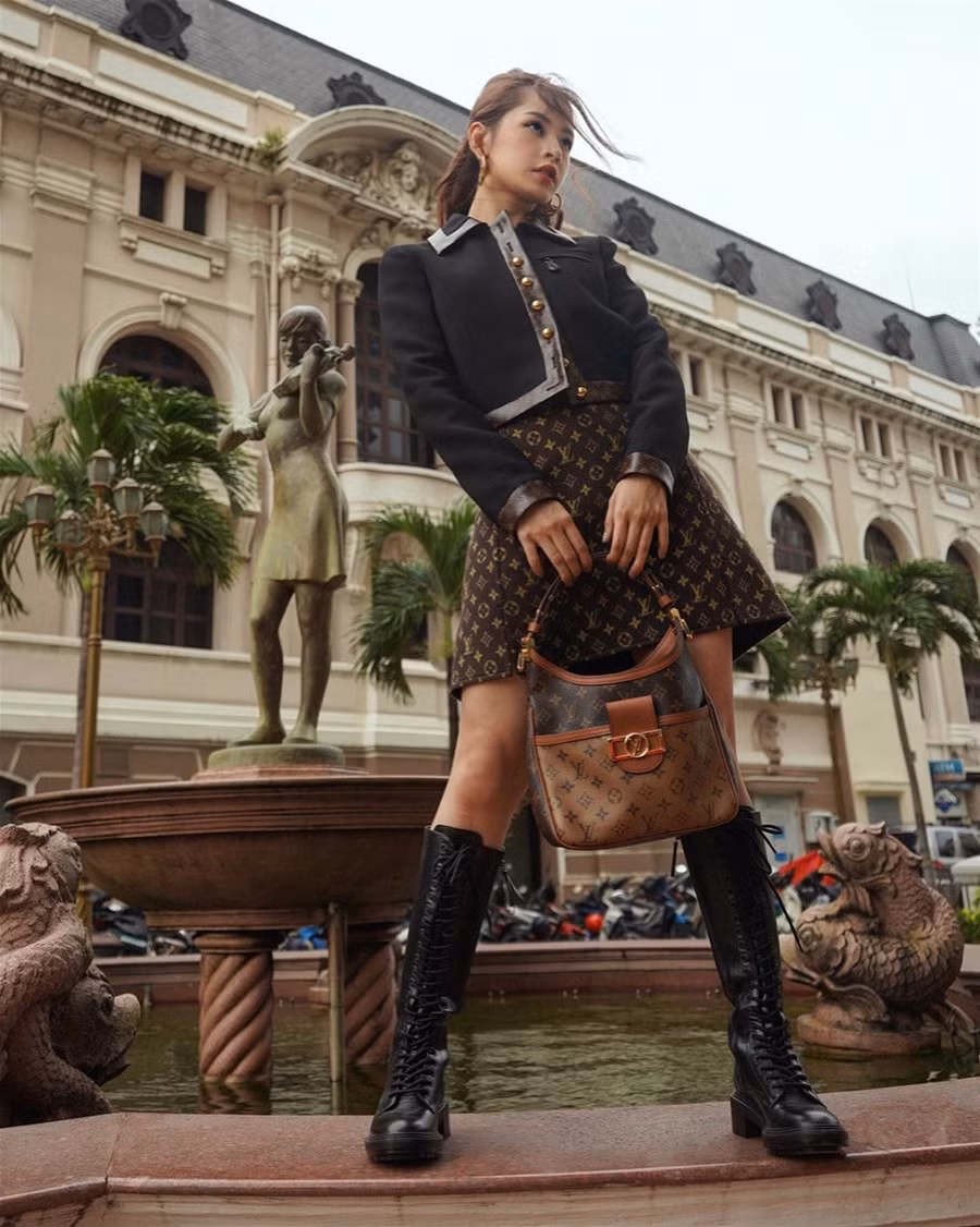“Hoa hậu showbiz” Chi Pu diện đồ hiệu sang chảnh ảnh 2