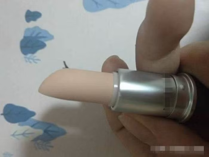  Quyết tâm làm mẹ đơn thân, tôi chết đứng khi nghe bác sĩ đỡ đẻ ghé tai thì thầm 