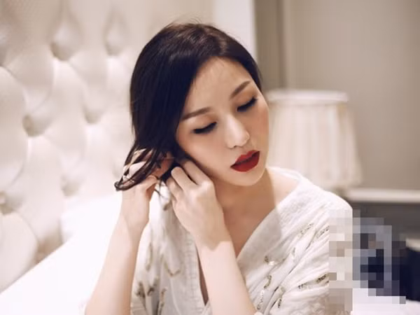 Cách phụ nữ thông minh khiến đàn ông ''bấn loạn'' vì mình