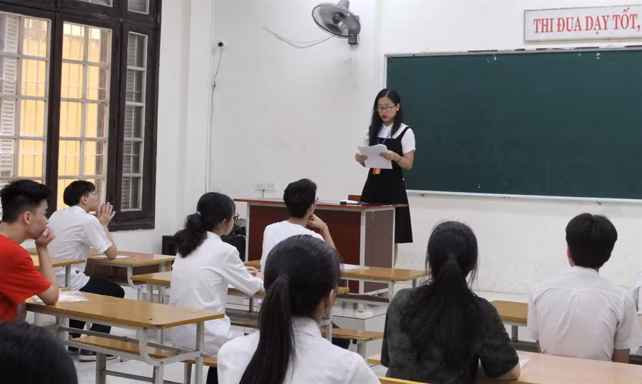 Gần 90.000 thí sinh Hà Nội làm thủ tục dự thi vào lớp 10 ảnh 2