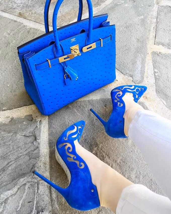 Mãn nhãn bộ sưu tập giày, túi đồng điệu của "fashionista giấu mặt" ảnh 3