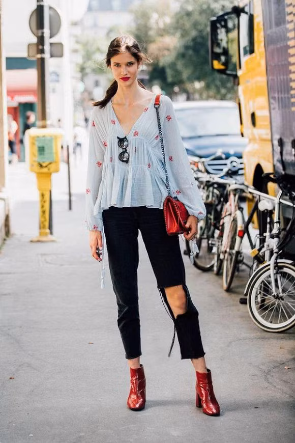 Chưa cao đến 1m60 không nên chạm vào 3 đôi giày này ảnh 6