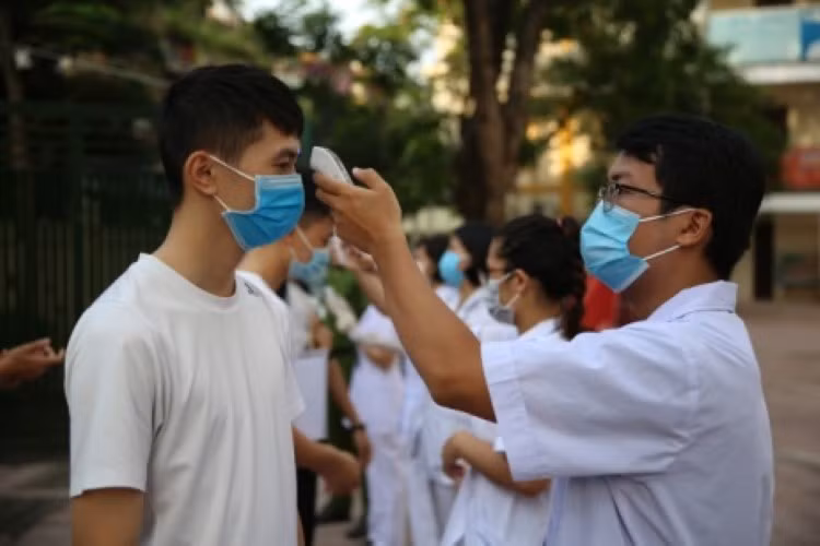 Kỳ thi nhiều cảm xúc ảnh 1