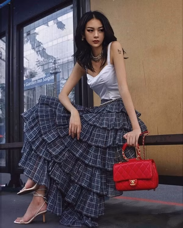 Mẫu trang phục họa tiết khiến Hương Giang, Minh Triệu... "phải lòng" ảnh 10