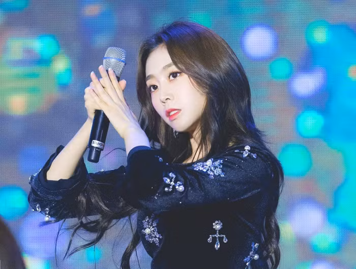 Những nữ thần tượng có đôi mắt một mí đẹp long lanh, làm khuynh đảo showbiz Hàn ảnh 5