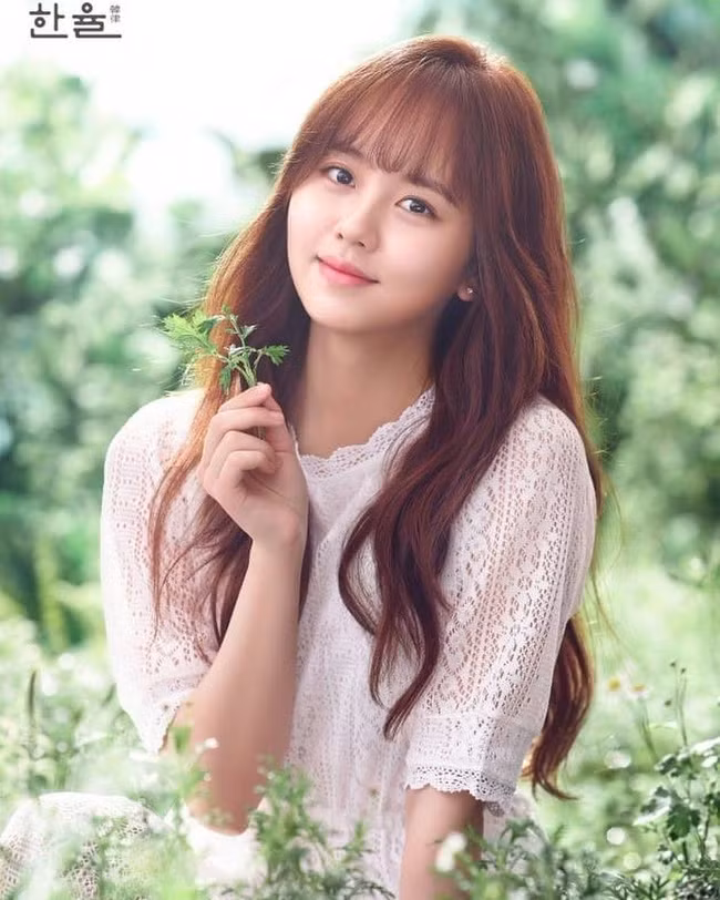 Những mỹ nhân Hàn đẹp nhất mọi thời đại: Danh tính người đẹp vượt Song Hye Kyo, Son Ye Jin gây tranh cãi ảnh 2