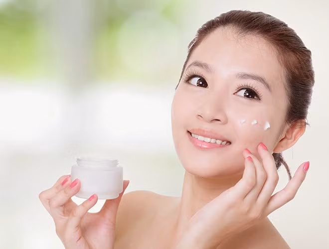 Mẹo thoa kem chống nắng đạt hiệu quả cao nhất ảnh 19