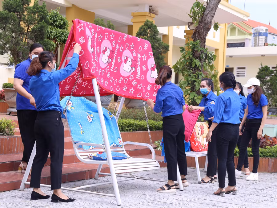 Quảng Bình: Tu sửa, chỉnh trang trường lớp đón trò trở lại vào 4/5 ảnh 1