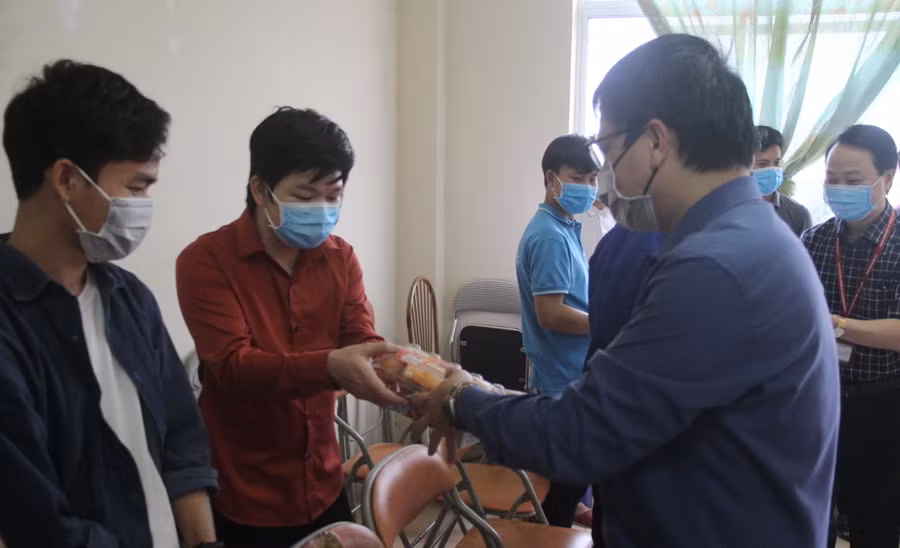 Món quà ý nghĩa của Công đoàn GD Việt Nam mùa dịch Covid-19 ảnh 4