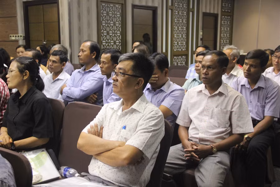 Tập huấn, trao đổi hoàn thiện chương trình môn tiếng dân tộc thiểu số trong CTGDPT 2018 ảnh 1