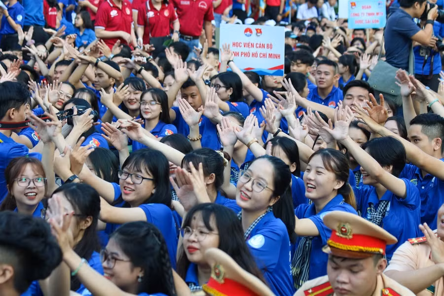 TP.HCM: Sôi nổi lễ ra quân chiến dịch tình nguyện hè 2020 ảnh 1
