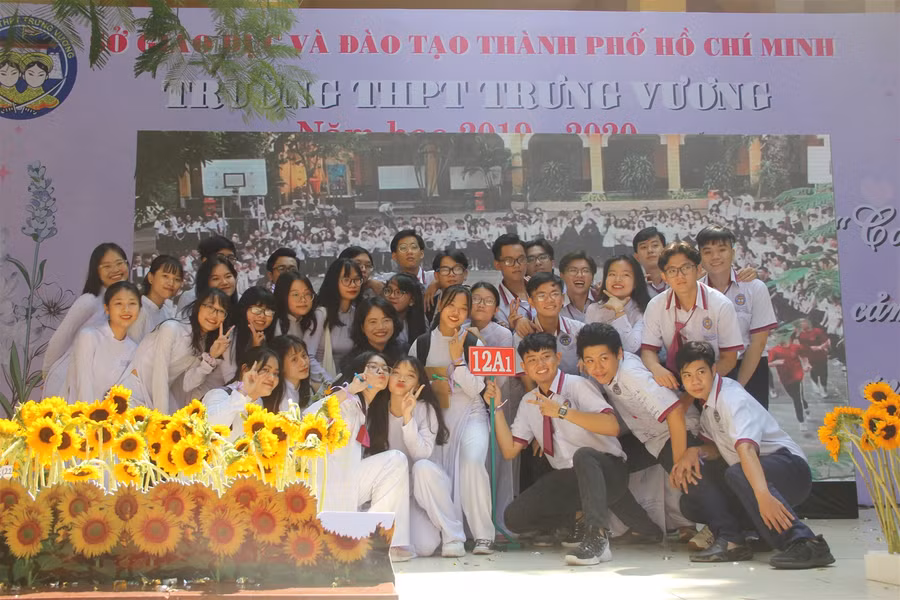Đi qua từng cung bậc cảm xúc trong ngày chia tay tuổi học trò ảnh 6