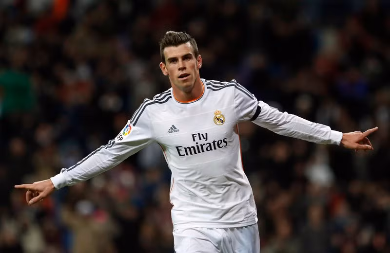 Đội hình "siêu khủng" của MU nếu Cristiano Ronaldo trở về vào năm 2013 ảnh 8