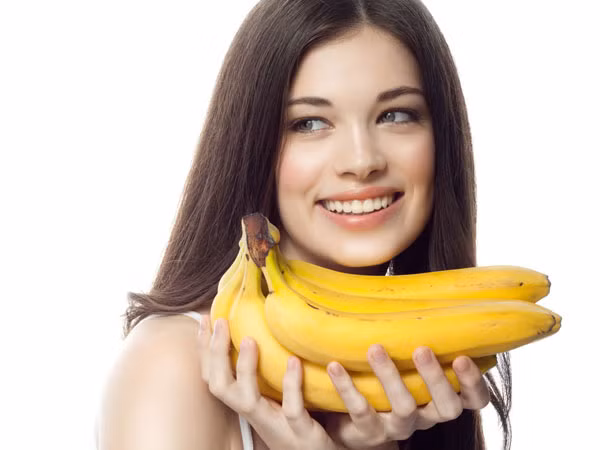 Cách dùng chuối để giảm rụng tóc ảnh 1