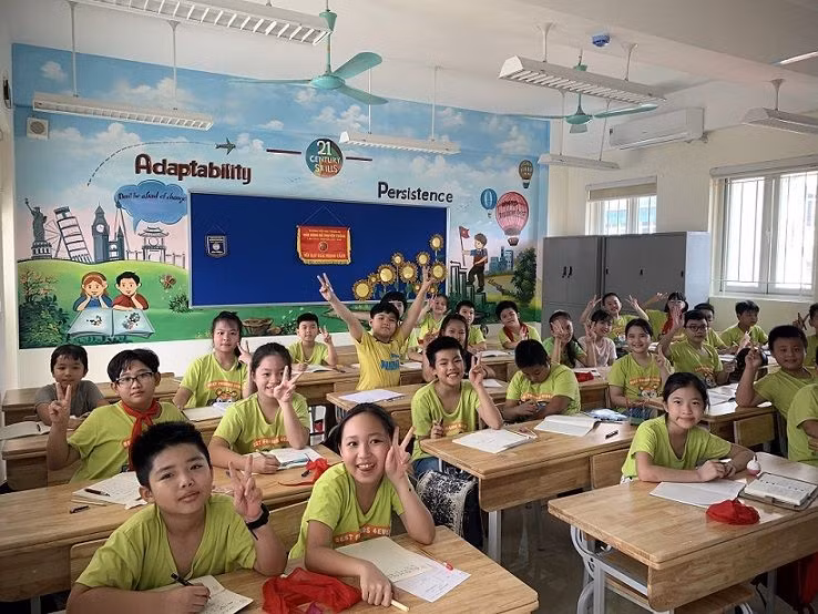 Học sinh Tiểu học Tràng An hào hứng học tập tại ngôi trường mới khang trang, hiện đại ảnh 9