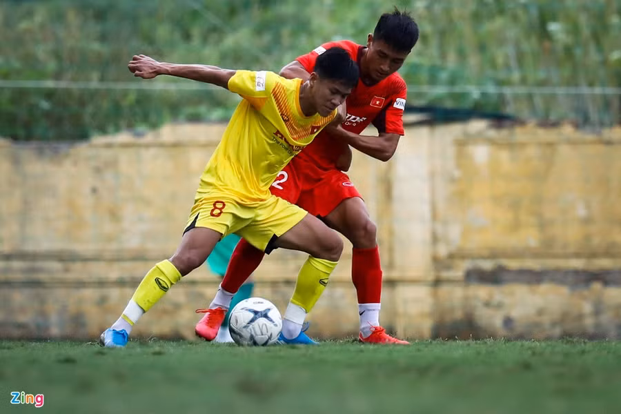 HLV Park và trợ lý Lee nổi cáu vì sao trẻ HAGL ở U22 Việt Nam