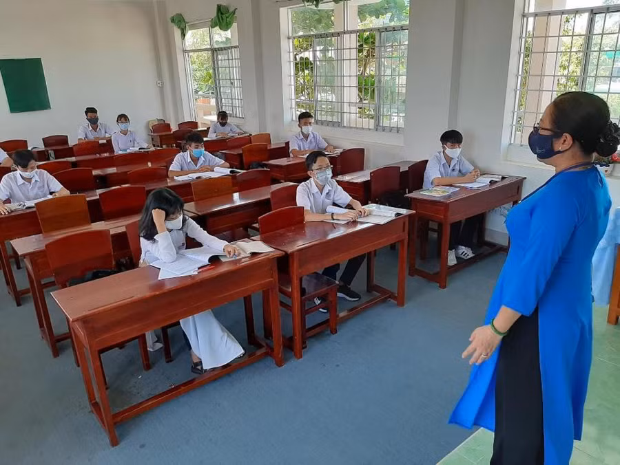 Cà Mau: Học sinh trở lại trường đạt 99%, thực hiện nghiêm giãn cách ảnh 1