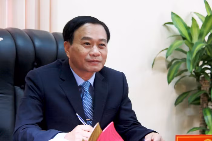 Xúc động bức thư Chủ tịch tỉnh Đồng Tháp gửi thầy cô, phụ huynh và học sinh lớp 12