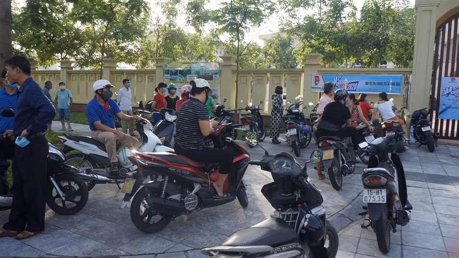 Phụ huynh tin tưởng công tác chống dịch của chính phủ
