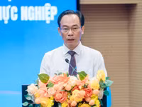 Bộ trưởng Bộ GD&ĐT Hoàng Minh Sơn phát biểu tại Hội nghị Giáo dục đại học năm 2026, diễn ra tại TPHCM ngày 1/10. Ảnh: M.Tùng.
