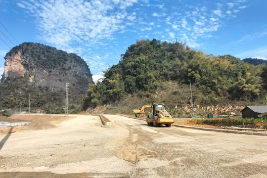 Ban Quản lý đường bộ Sơn La tập trung nguồn lực sửa chữa đường Quốc lộ mà Ban quản lý.