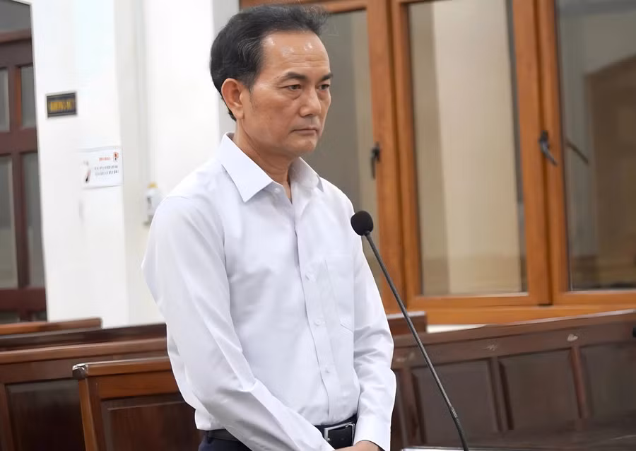 Bị cáo Chánh bày tỏ hối hận, khẳng định không vụ lợi cá nhân, không nhận tiền hay lợi ích vật chất nào từ vụ việc.