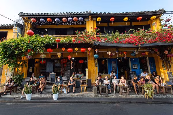 Hội An là một trong những điểm đến được du khách quốc tế yêu thích - Ảnh: TITC.