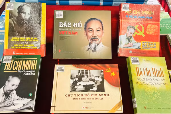 Hoạt động trưng bày diễn ra từ ngày 18/5 đến 6/6 tại Trung tâm Văn hóa và Thư viện Hà Nội.