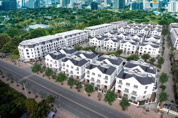 Eurowindow Twin Parks được kiến tạo như một công viên xanh, nằm đối diện với công viên trung tâm Gia Lâm rộng 30ha, tạo nên đô thị “hai công viên” độc đáo. Ảnh: Eurowindow Holding