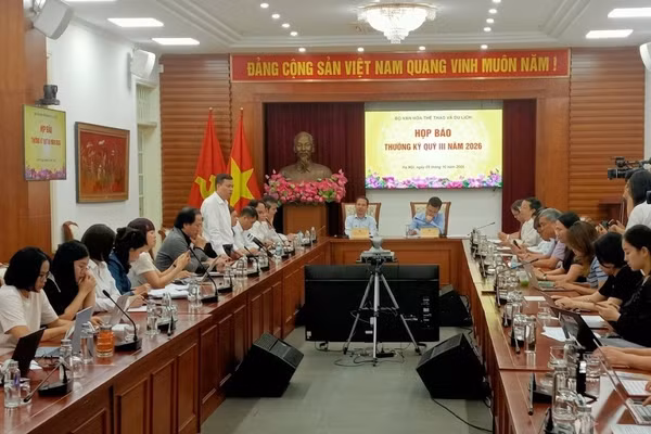 Quang cảnh họp báo thường kỳ quý III/2026 của Bộ VH,TT&DL.