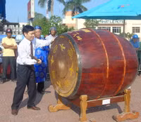 Quảng Bình: Đua thuyền truyền thống trên sông Nhật Lệ ảnh 1 Quảng Bình: Đua thuyền truyền thống trên sông Nhật Lệ ảnh 1