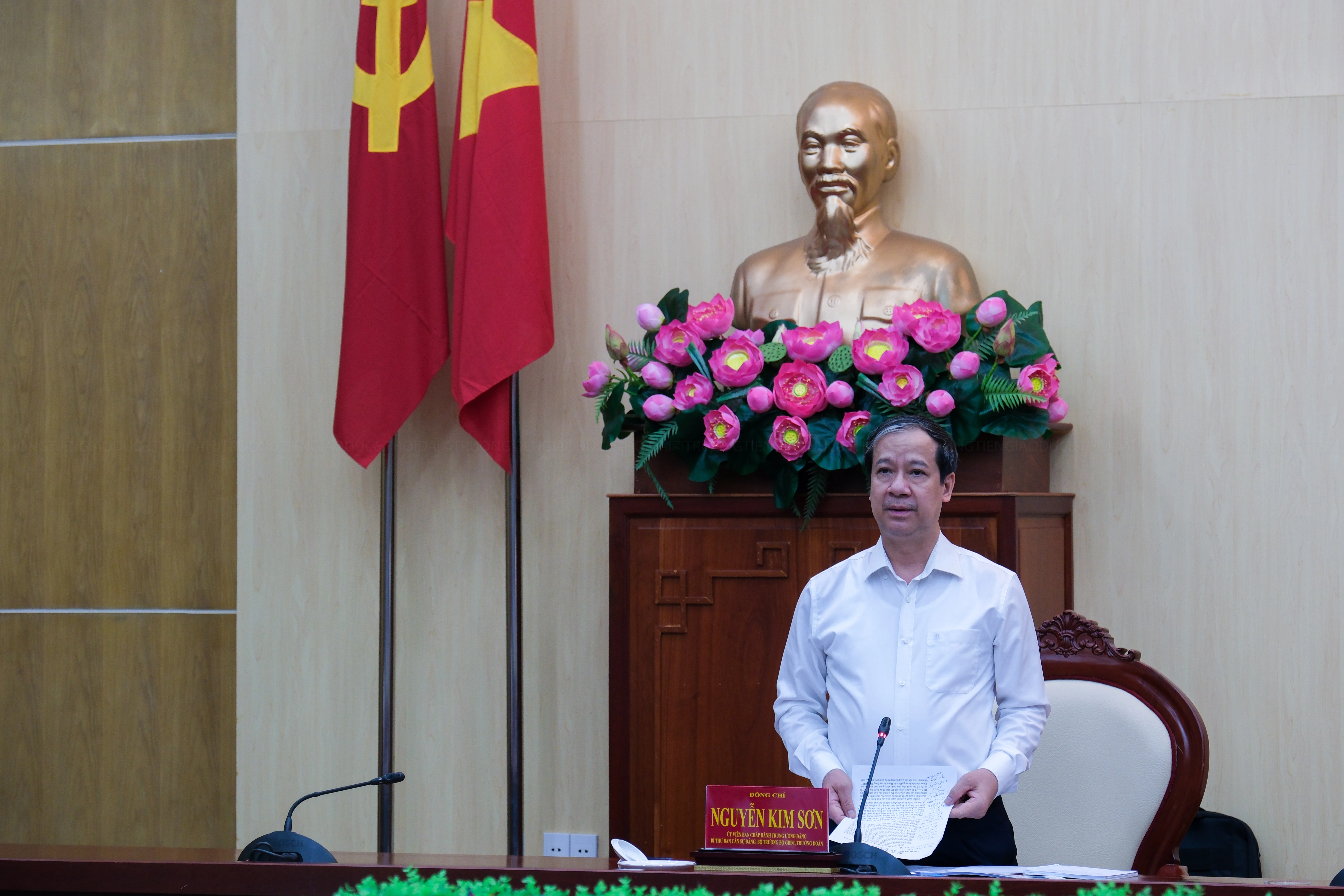 Bộ trưởng Nguyễn Kim Sơn phát biểu tại buổi làm việc với Tỉnh uỷ Kiên Giang.