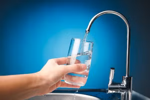 Người dân được khuyến cáo sử dụng nước sạch thật hợp lý và khoa học. Ảnh minh hoạ. 